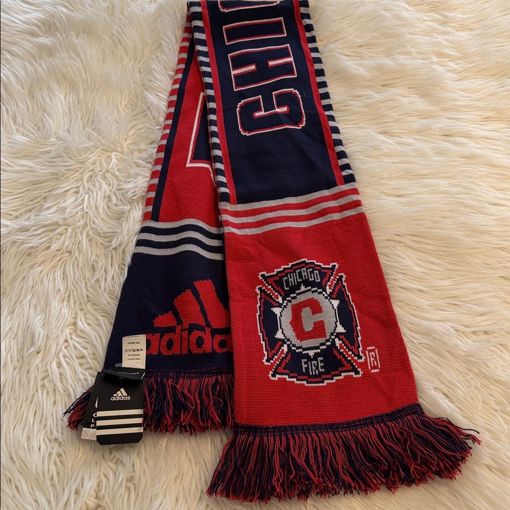 Chicago Themed Knit Scarf length 52” brand new brand adidas - Picture 7 of 8